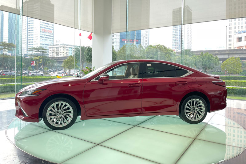 Bảng giá xe Lexus tháng 6/2023