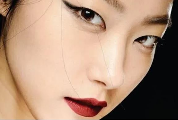 Người lòng dạ hẹp hòi mở miệng thường nói 3 câu, dù giàu có mấy cũng đừng kết thân