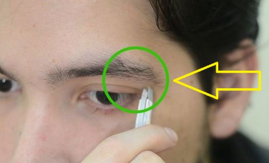 Các cụ nói: ‘Nam sợ mày thưa, nữ sợ mũi cong’, sao lại sợ?