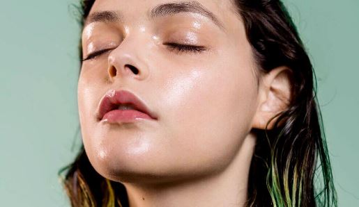 Nắng gắt chị em cần chọn kem chống nắng phù hợp với da của mình