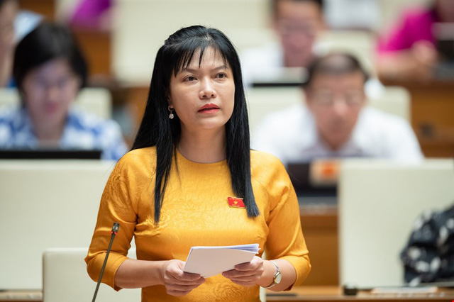 EVN lý giải việc tăng giá điện nhưng công ty con gửi hàng vạn tỷ đồng tại ngân hàng