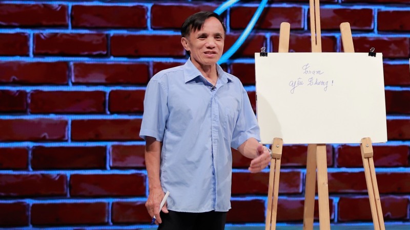 Người thầy khuyết tật tự học đào tạo nhiều học sinh đỗ đại học