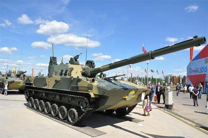 Công nghiệp quốc phòng Nga bắt đầu chế tạo hàng loạt 2S25M Sprut-SDM, họ tự tin cho rằng đây là chiếc xe tăng hạng nhẹ tốt nhất thế giới khi có hỏa lực mạnh của pháo 125 mm, sức cơ động tốt và khả năng bảo vệ tin cậy.