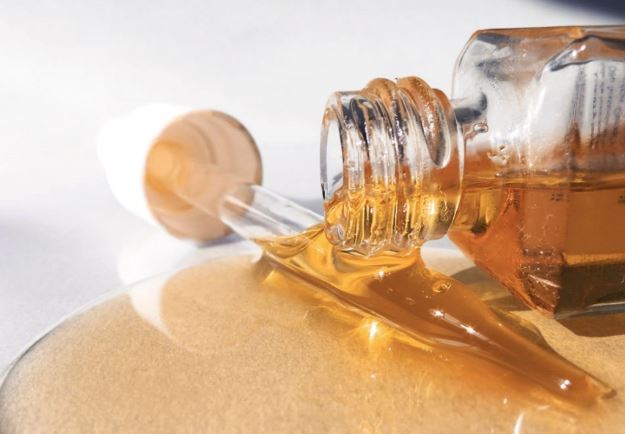 5 công dụng đa năng của dầu dưỡng da em bé mà chị em nào cũng nên biết