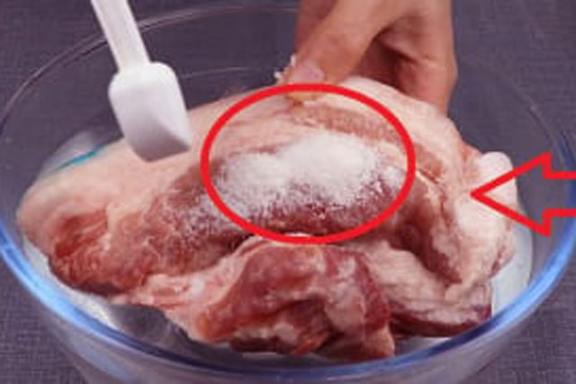 Thịt đông cứng như đá chỉ cần thả vài giọt gia vị này mềm tan ăn không nhạt vị