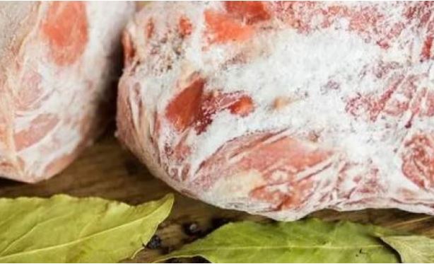 Thịt cứng tới đâu chỉ cần cho vài thìa gia vị này cũng rã đông nhanh mềm ngon như mới