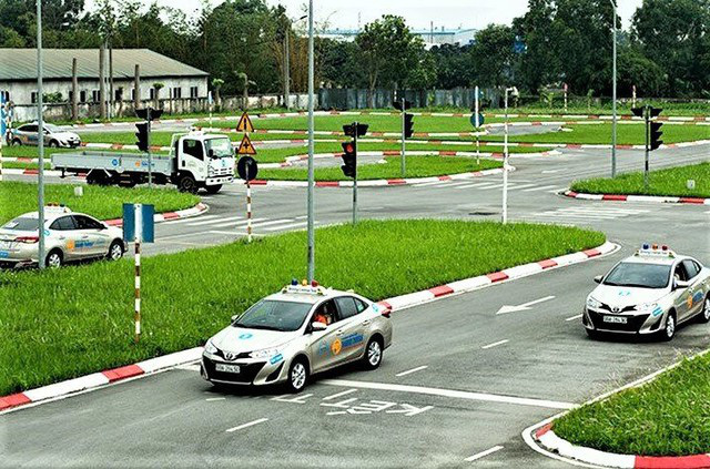 Tăng lệ phí sát hạch lái xe từ 1/8