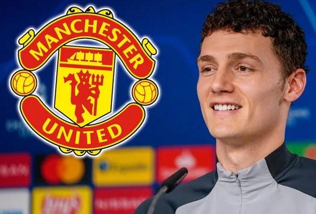 Bayern Munich chốt giá bán Benjamin Pavard cho MU