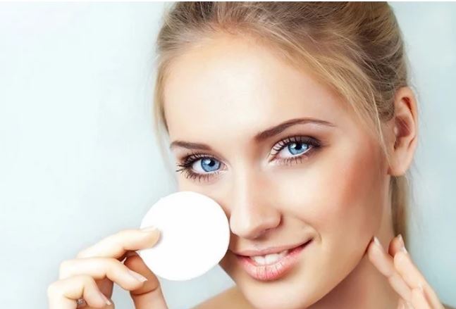 N&#x1EB1;m l&#xF2;ng &#x1B0;u nh&#x1B0;&#x1EE3;c &#x111;i&#x1EC3;m c&#x1EE7;a 4 d&#xF2;ng t&#x1EA9;y trang &#x111;&#x1EC3; ch&#x1ECD;n s&#x1EA3;n ph&#x1EA9;m ph&#xF9; h&#x1EE3;p cho da c&#x103;ng m&#x1B0;&#x1EDB;t