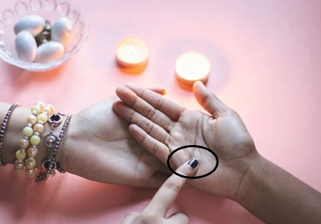 5 điểm trong lòng bàn tay có thể báo trước người phúc mỏng, phận bạc thường, có 1 cái thôi cũng khó giàu