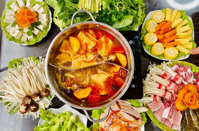 Nhúng loại rau này vào nồi lẩu là “rửa trôi” dinh dưỡng, rước thêm bệnh về người