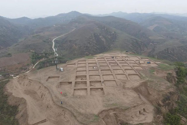 Trung Quốc: Phát hiện vùng đồi bao phủ bởi loạt mộ cổ đầy châu báu