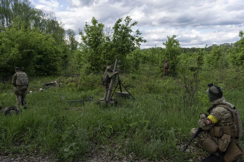 Qu&#xE2;n &#x111;&#x1ED9;i b&#x1EA5;t m&#xE3;n v&#x1EDB;i vi&#x1EC7;c &#x111;&#xE0;o t&#x1EA1;o s&#x129; quan c&#x1EE7;a L&#x1EF1;c l&#x1B0;&#x1EE3;ng V&#x169; trang Ukraine