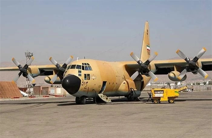 Máy bay C-130 của Iran.