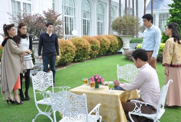 Thấy con dâu đi làm tóc để con cho chồng bế, mẹ chồng bóng gió: "Nhà này giờ có bà dâu" nhưng vừa dứt lời thì bà tối mặt khi người này lên tiếng