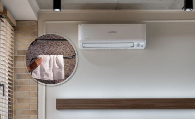 Lợi ích bất ngờ khi treo khăn ẩm trong phòng điều hòa