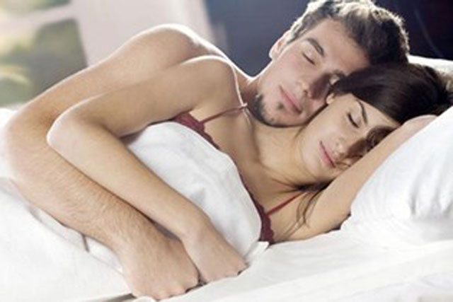 'Phi công trẻ' lặn mất tích sau cuộc tình nồng cháy, cô chủ chết lặng ôm 'món quà' cay đắng này