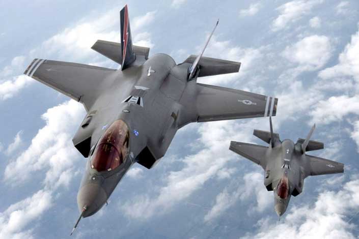 Su-30 sử dụng hệ thống tác chiến điện tử đặc biệt vô hiệu hóa F-35