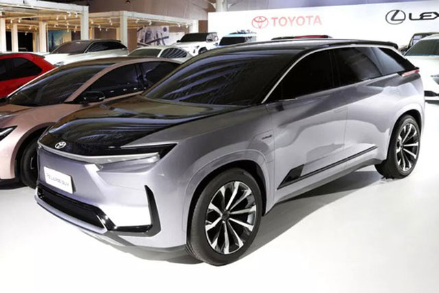 Toyota sắp có SUV điện 3 hàng ghế hoàn toàn mới, có thể cạnh tranh VinFast VF 9