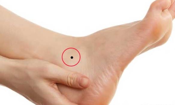 3 nốt ruồi ở lòng bàn chân tượng trưng cho Tài – Lộc – Danh ai có 1/3 cũng viên mãn trọn đời