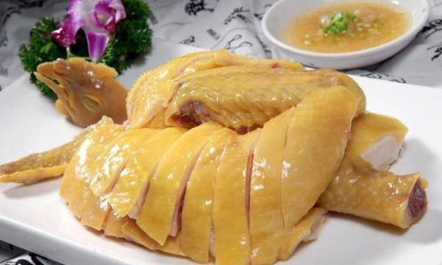 3 loại gia vị để luộc thịt gà ngon ngọt, da vàng óng và không bị nứt