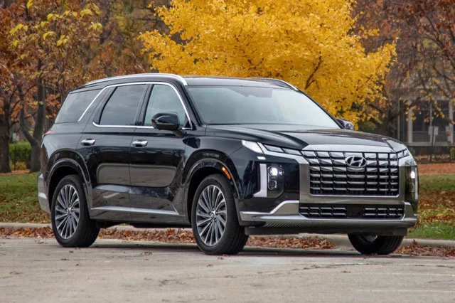 Thời điểm ra mắt và thay đổi về hệ truyền động của Hyundai Palisade mới đã có thông tin nhưng nội, ngoại thất đổi mới ra sao trong những tháng tới mới rõ