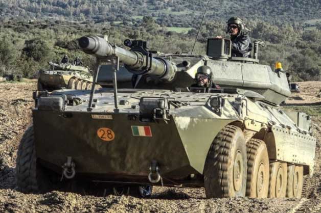 Italia bí mật cử 'thợ săn xe tăng' tới Ukraine?