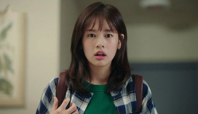 Việc làm của chị dâu trước bàn thờ tổ tiên khiến tôi không thể chấp nhận nên đã góp ý, nào ngờ chị ấy lại giận dỗi bỏ về nhà ngoại