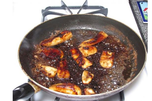 Mẹo giúp hạn chế tình trạng tình trạng nồi chảo cháy khét khi nấu ăn