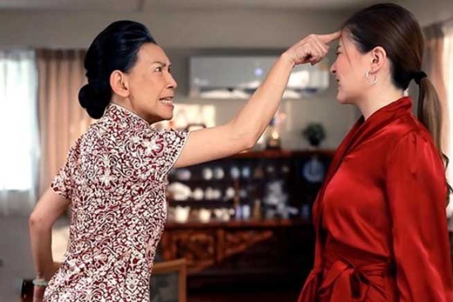 Bị mẹ chồng hắt hủi đuổi đi, đến lúc con dâu tiết lộ một chuyện khiến bà từ ghét chuyển sang yêu