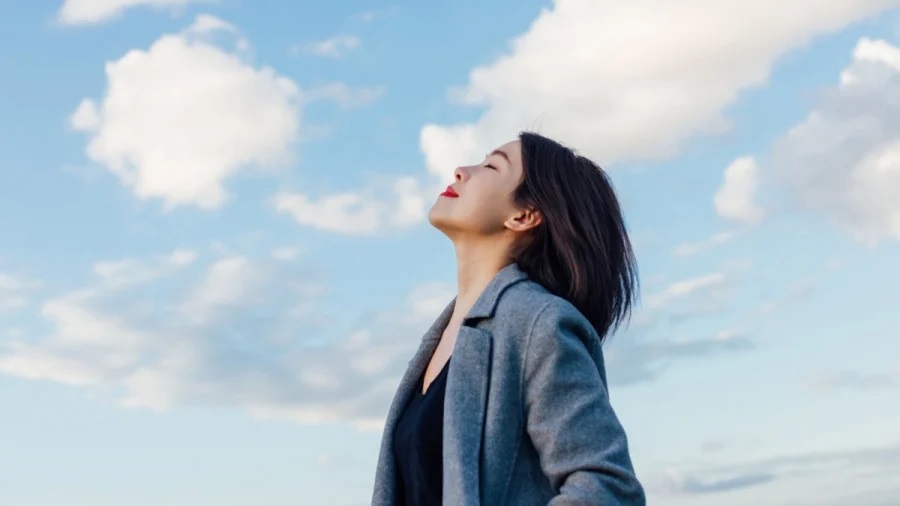 Trên đời có 3 kiểu người càng sống càng khổ, chẳng có tương lai: Bạn có nằm trong số đó?