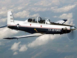 Clip: T-6A Texan II - Máy bay huấn luyện hạng nhẹ hàng đầu của Mỹ