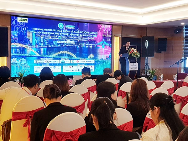 Hội nghị "Nội tiết - Đái tháo đường Đà Nẵng mở rộng lần 1" thu hút khoảng 1.000 đại biểu trên cả nước tham dự bằng hình thức trực tiếp và trực tuyến