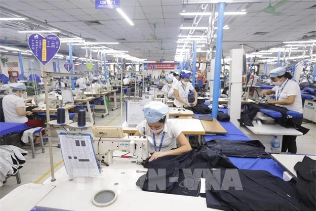 Quyết liệt tháo gỡ khó khăn cho sản xuất, kinh doanh - Ảnh 2. Quyết liệt tháo gỡ khó khăn cho sản xuất, kinh doanh - Ảnh 2.