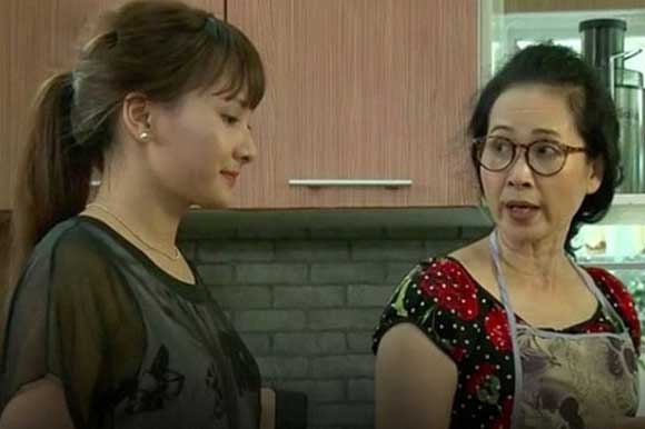 Tặng quà mẹ chồng nhưng nhận được cái kết chua chát