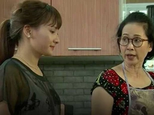 Tặng quà mẹ chồng nhưng nhận được cái kết chua chát