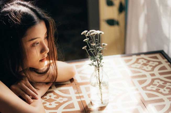 Sau đêm tân hôn, chồng giận dỗi bỏ ra ngoài ở riêng