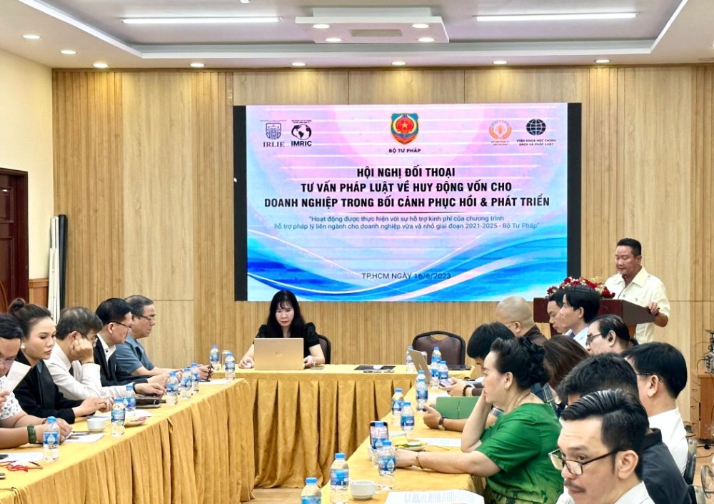 Cần nhiều bên vào cuộc hỗ trợ doanh nghiệp tiếp cận vốn
