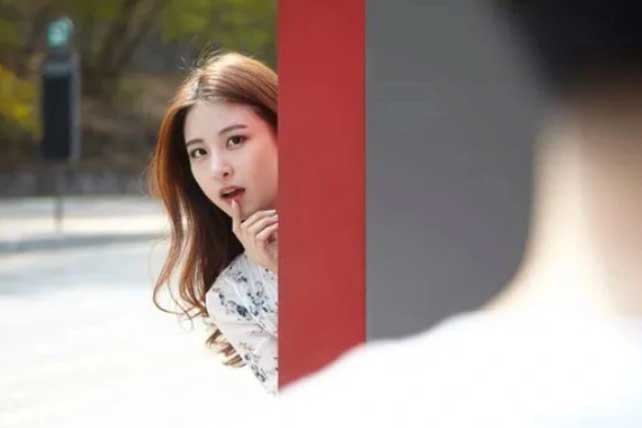 Thấy chồng dấm dúi cho bố 500 nghìn, tôi biếu luôn ông bà 10 triệu