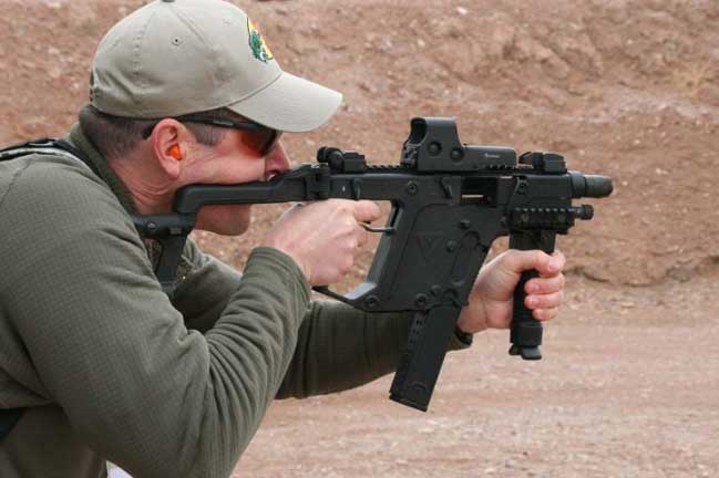 Clip: Kriss Vector - Súng tiểu liên có tốc độ bắn nhanh nhất thế giới