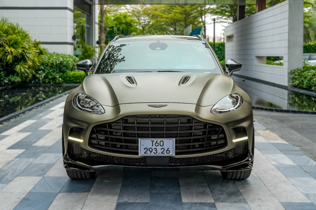 Siêu xe Aston Martin DBX707 thứ 3 lăn bánh tại Việt Nam, giá gần 22 tỷ đồng