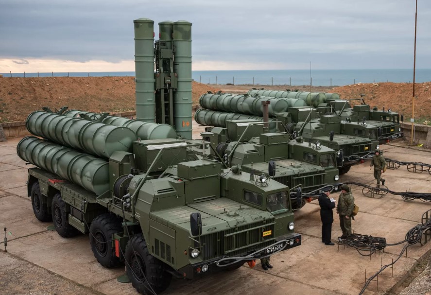 Hai máy bay không người lái bị bắn hạ ở Crimea