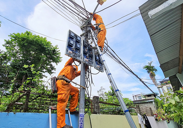 Điện lực miền Trung – Tây Nguyên: 100% khách hàng sử dụng công tơ điện tử