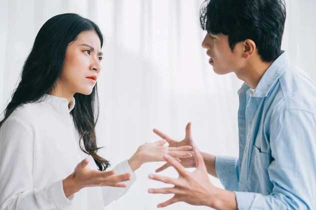 Về quê ngày giỗ bố, nhìn bàn thờ mà tôi uất nghẹn