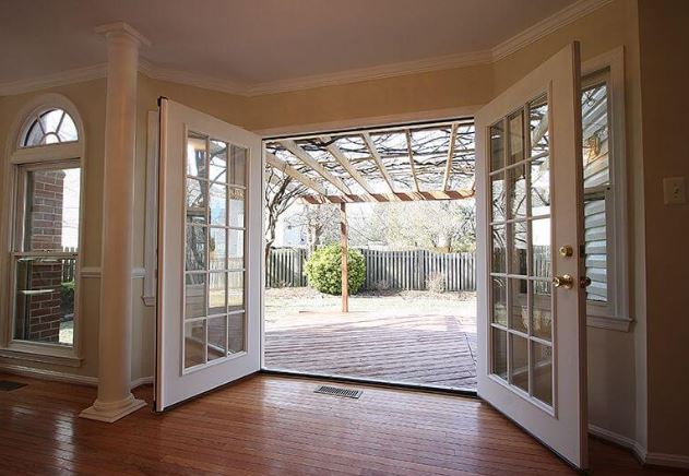 Cửa chính mở ra hay mở vào mới đúng phong thủy? Nhiều người chưa biết câu trả lời đúng