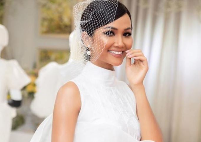 H'Hen Niê bất ngờ công khai 'chú rể', danh tính 'nửa kia' gây ngỡ ngàng