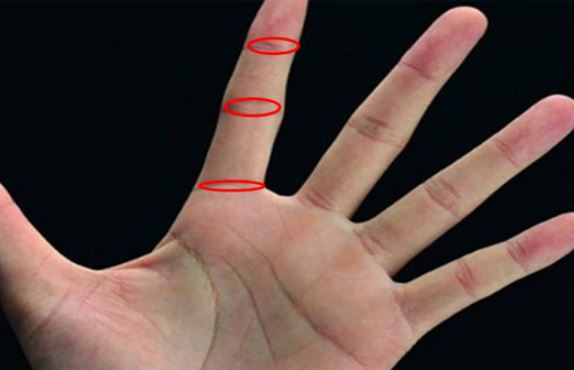 Lòng bàn tay có 5 dấu hiệu này, chủ nhân lắm tài nhiều lộc, cả đời phú quý