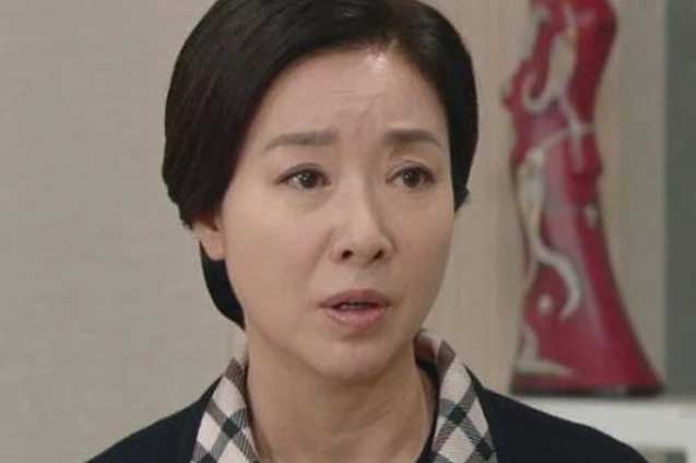 Mẹ tôi muốn dùng tiền để lấy lòng con rể