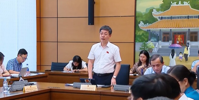 Nhiều băn khoăn về quy định giao dịch bất động sản phải qua sàn