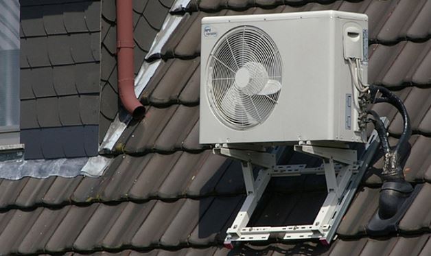 Cục nóng điều hòa để nơi càng thoáng gió càng tốt: Nhân viên kỹ thuật lắc đầu đây mới là cách lắp chuẩn nhất